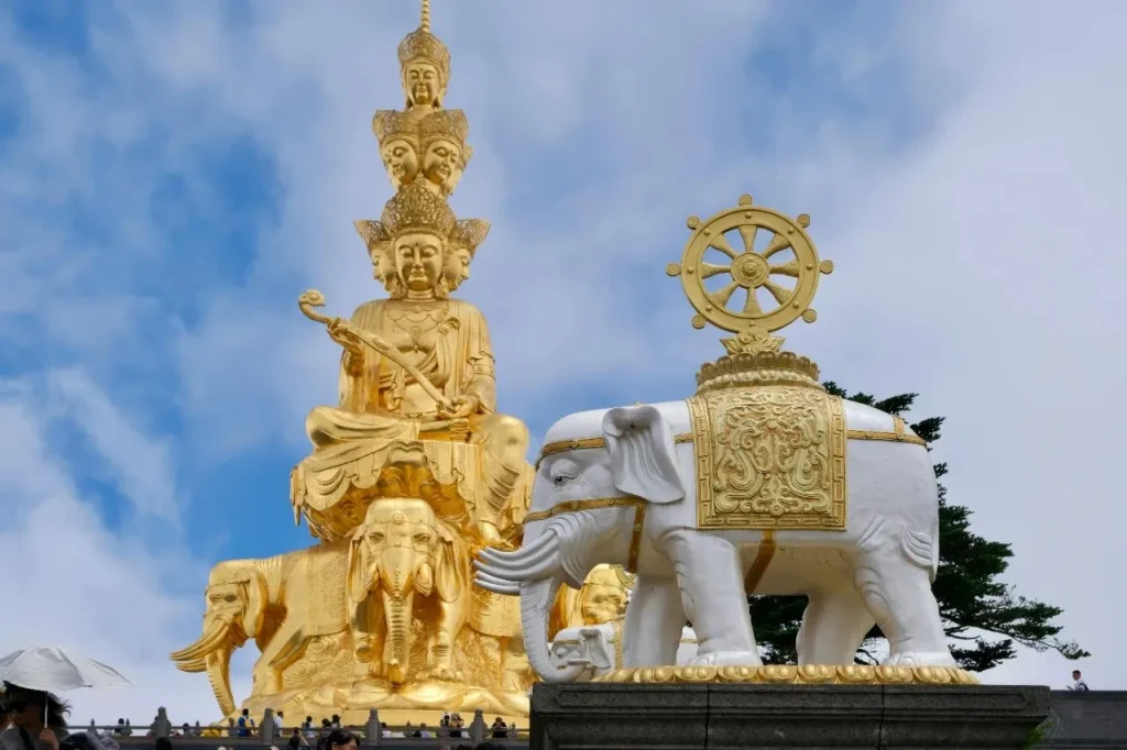 A Traveler's Guide to Mount Emei