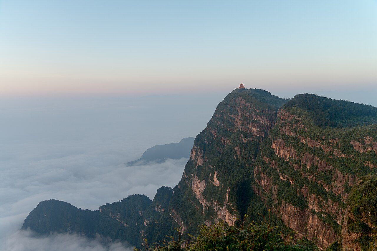 Visiting Mount Emei and Leshan Giant Buddha: Day Trips, Cable Cars & Wild Monkeys scenery