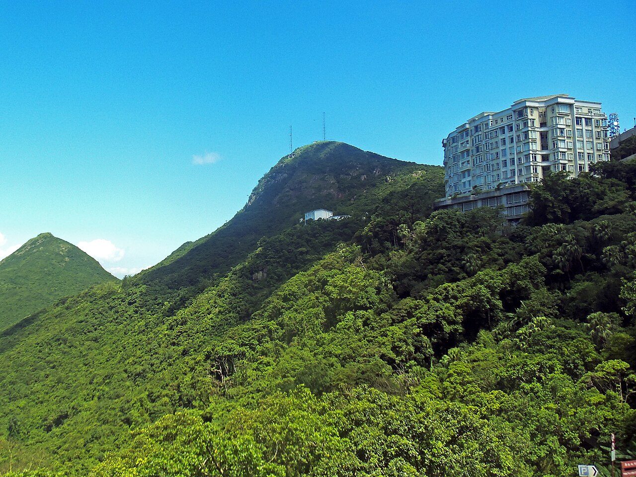 10 Days in South China: Karst Mountains, Avatar Peaks and Hong Kong scenery