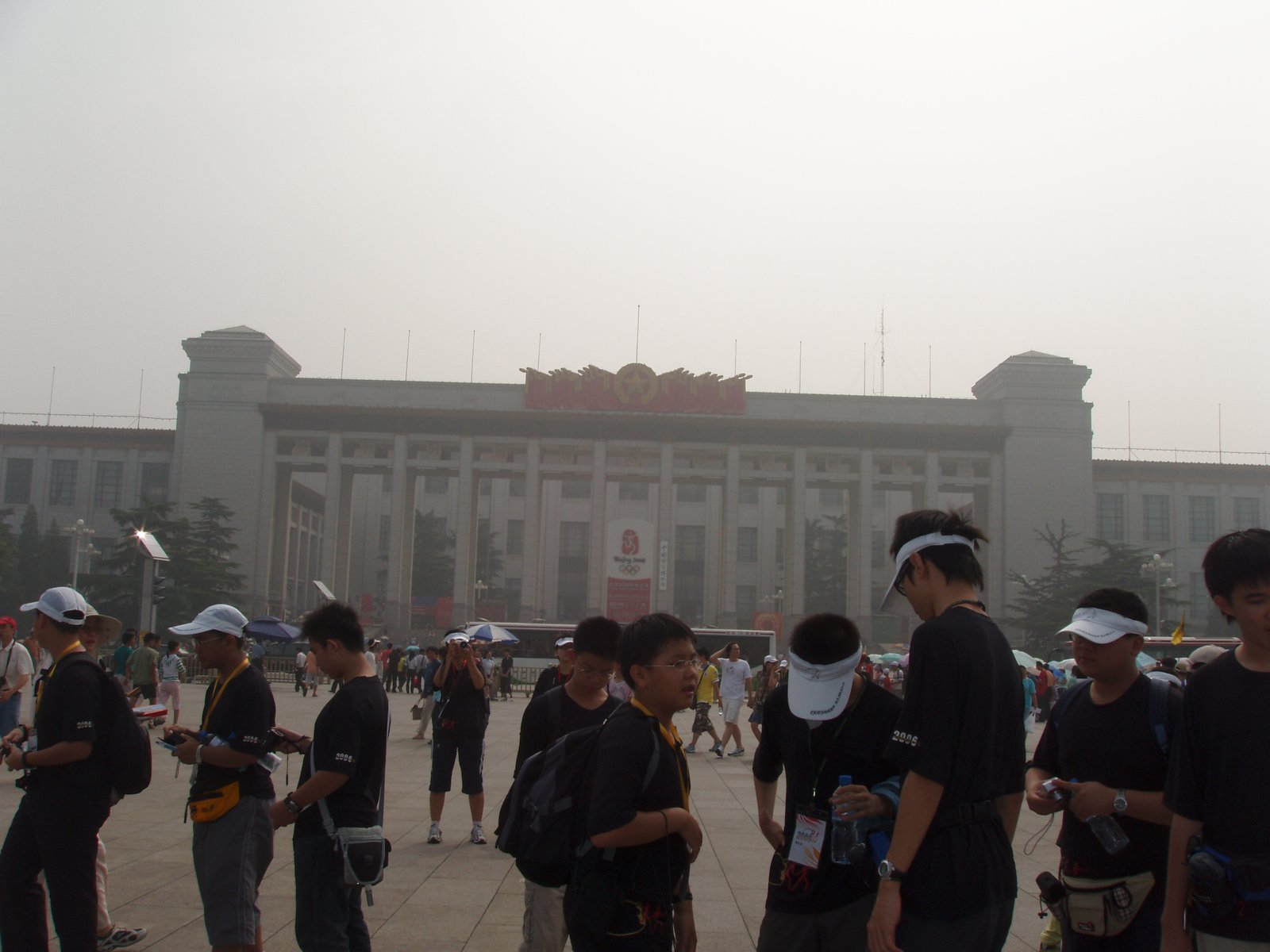 Visitors queuing at the National Museum of China real-name ticket verification entrance